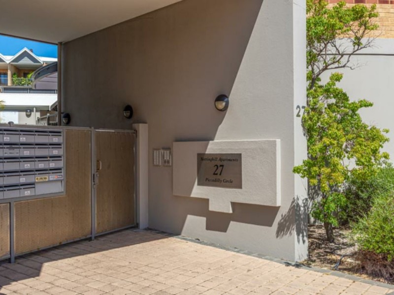 25/27 Piccadilly Circle, Joondalup WA 6027