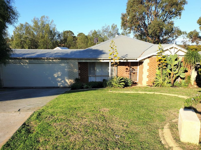 2 Pridmore Glen, Clarkson WA 6030