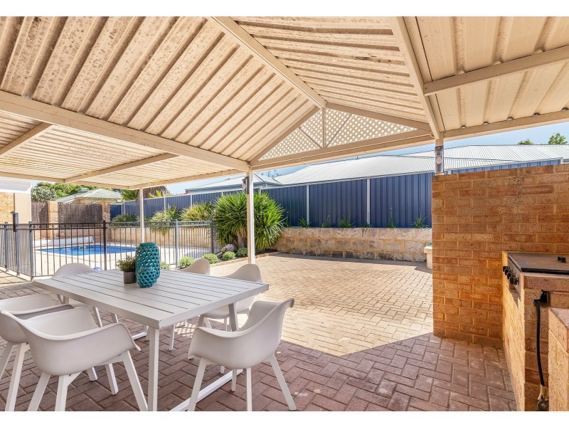 2 Sorata Place, Currambine WA 6028
