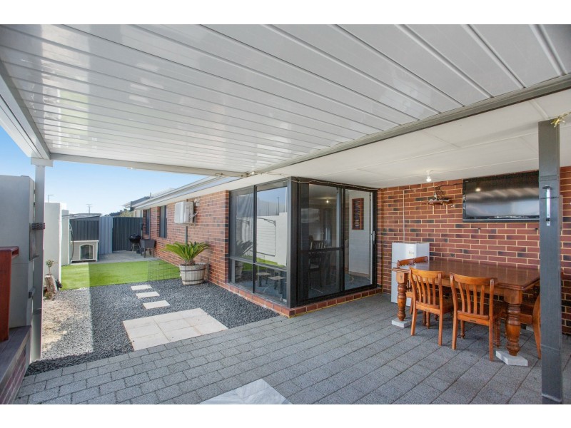 18 Trethowan Promenade, Alkimos WA 6038