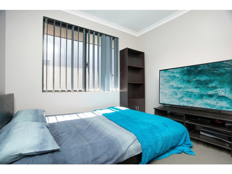 18 Trethowan Promenade, Alkimos WA 6038