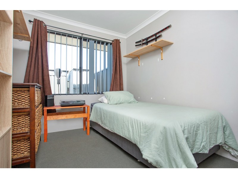 18 Trethowan Promenade, Alkimos WA 6038