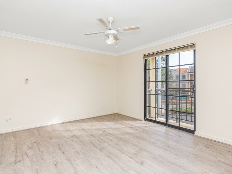 2/51 Grand Boulevard, Joondalup WA 6027