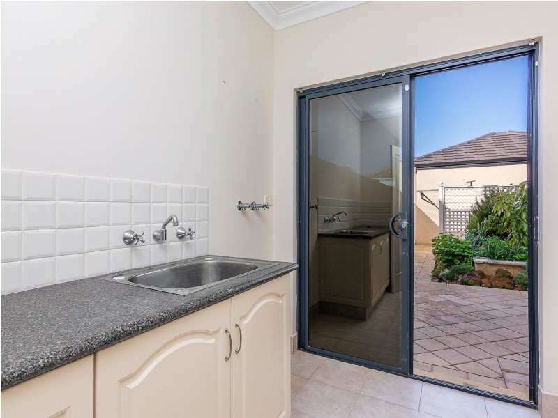 2/51 Grand Boulevard, Joondalup WA 6027