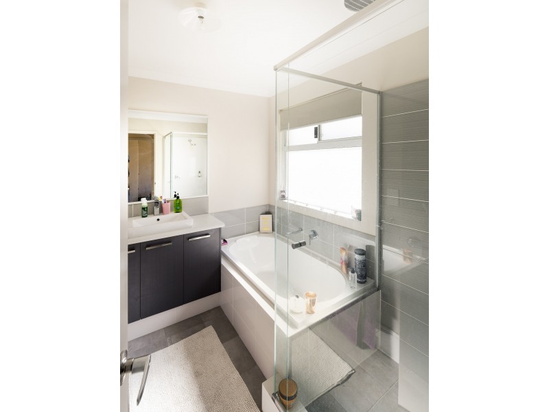 4 Rock Way, Alkimos WA 6038