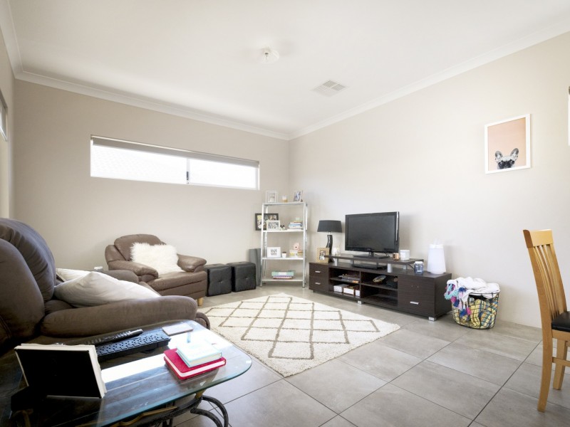 4 Rock Way, Alkimos WA 6038