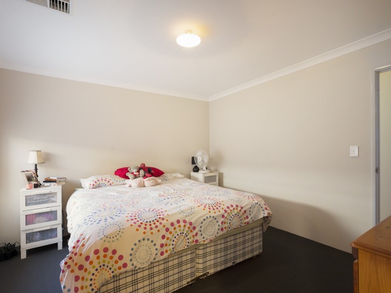 4 Rock Way, Alkimos WA 6038