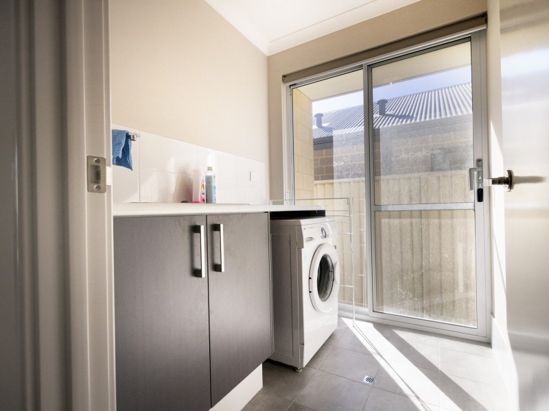 4 Rock Way, Alkimos WA 6038