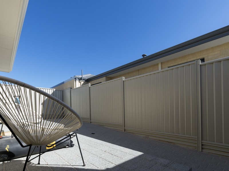 4 Rock Way, Alkimos WA 6038