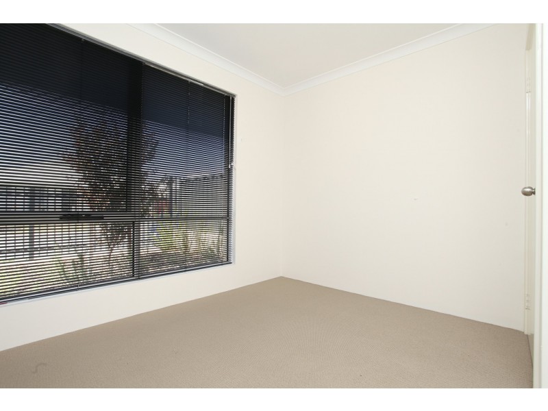 32 Equinox Avenue, Eglinton WA 6034