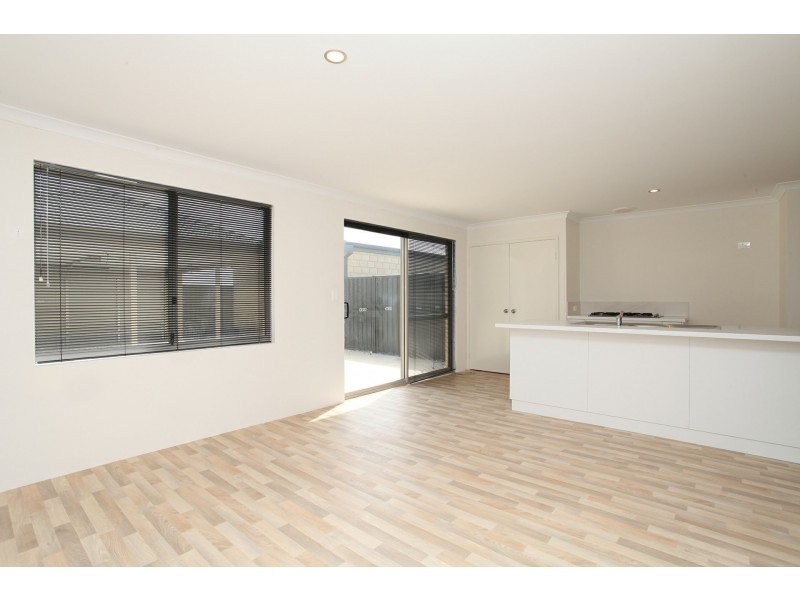 32 Equinox Avenue, Eglinton WA 6034