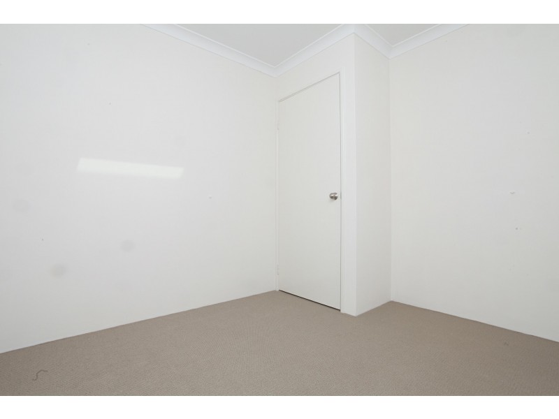 32 Equinox Avenue, Eglinton WA 6034