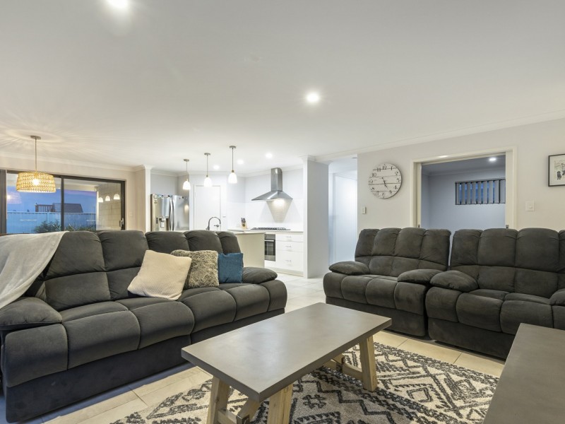 23 Kaburua Road, Clarkson WA 6030