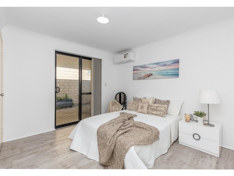 27 Fairvale Bend, Madeley WA 6065