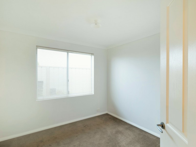 77 Watkins Loop, Tapping WA 6065