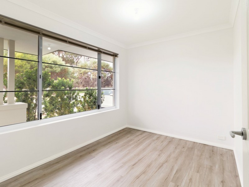 77 Watkins Loop, Tapping WA 6065