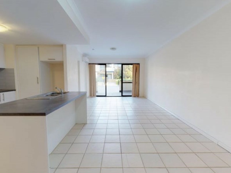 14/5 Eastleigh Loop, Currambine WA 6028