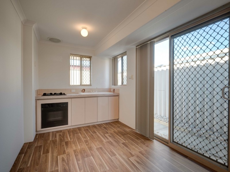 76 St Barnabas Boulevard, Quinns Rocks WA 6030