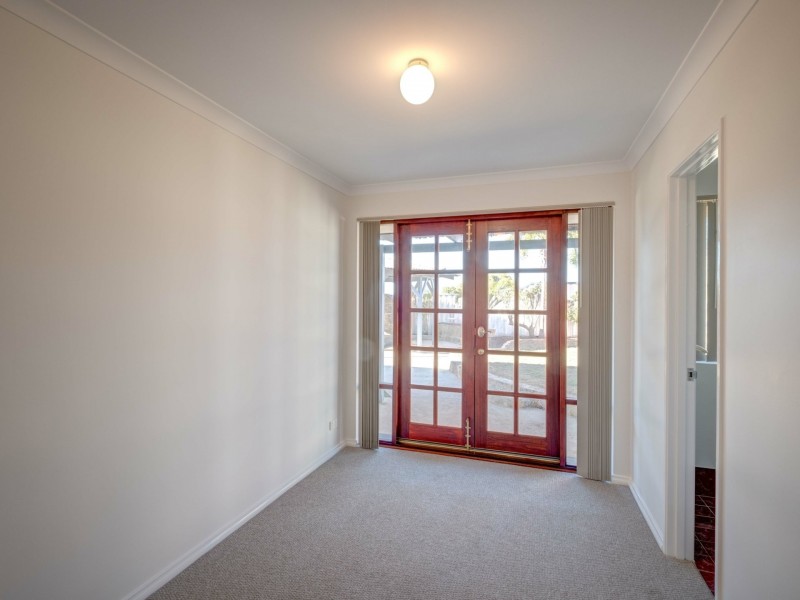 76 St Barnabas Boulevard, Quinns Rocks WA 6030