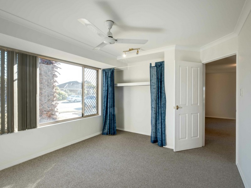 76 St Barnabas Boulevard, Quinns Rocks WA 6030