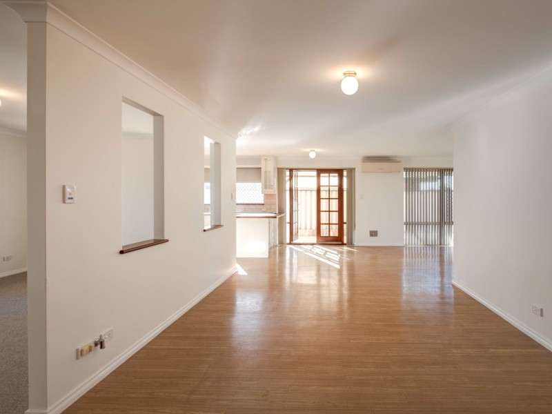 76 St Barnabas Boulevard, Quinns Rocks WA 6030