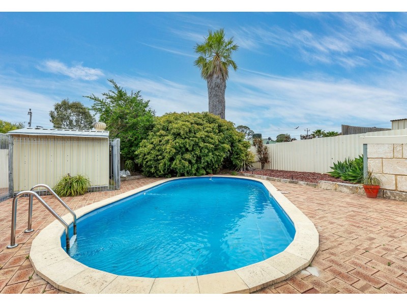 121 Warrandyte Drive, Craigie WA 6025