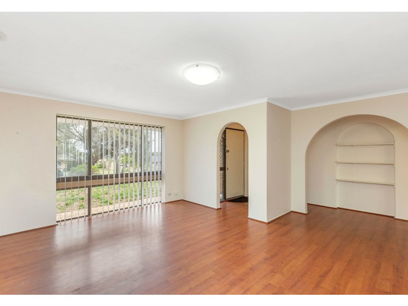 121 Warrandyte Drive, Craigie WA 6025