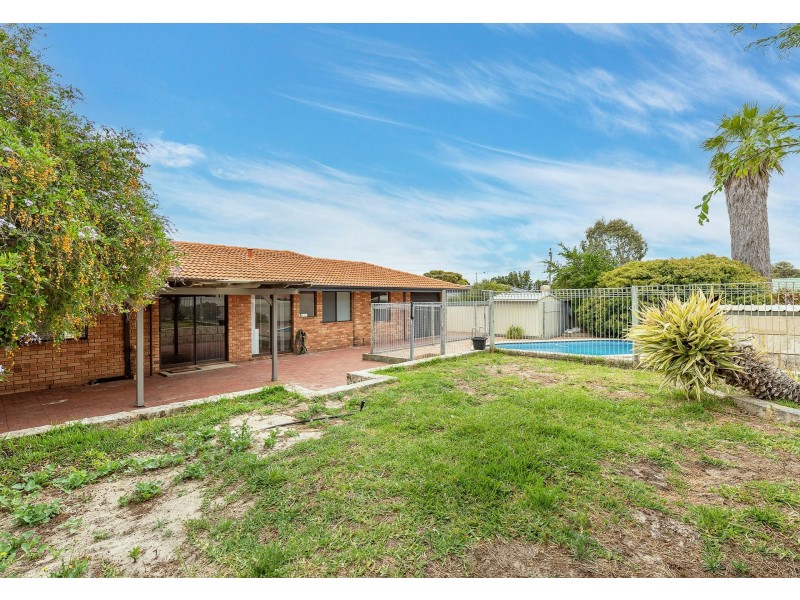 121 Warrandyte Drive, Craigie WA 6025