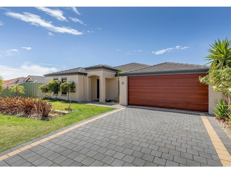 27 Sugarloaf Close, Merriwa WA 6030