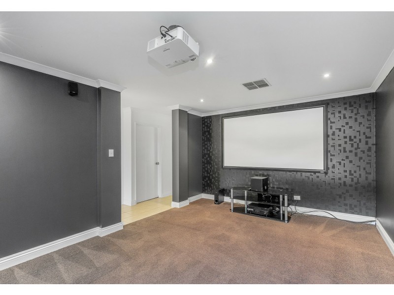 27 Sugarloaf Close, Merriwa WA 6030