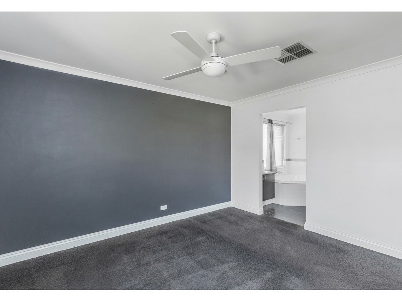 27 Sugarloaf Close, Merriwa WA 6030