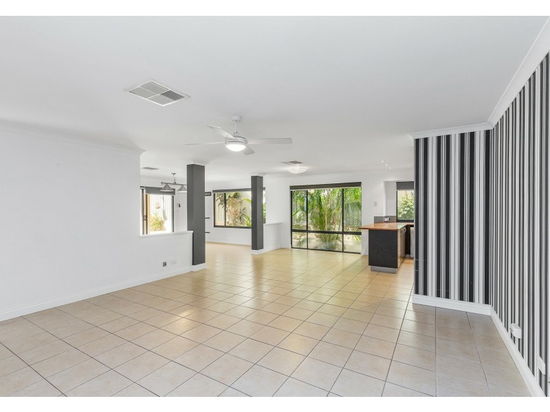 27 Sugarloaf Close, Merriwa WA 6030