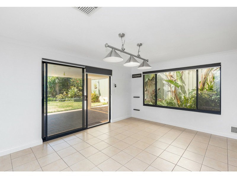 27 Sugarloaf Close, Merriwa WA 6030