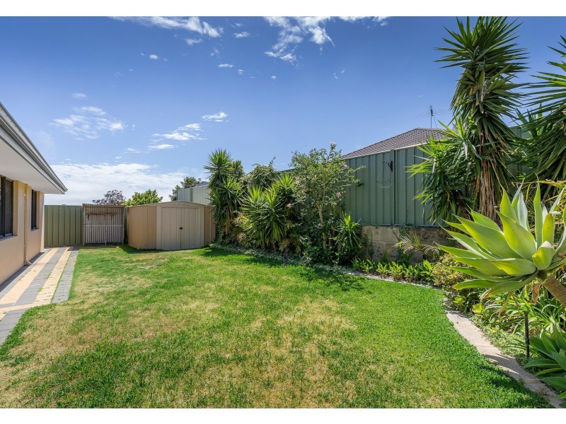 27 Sugarloaf Close, Merriwa WA 6030