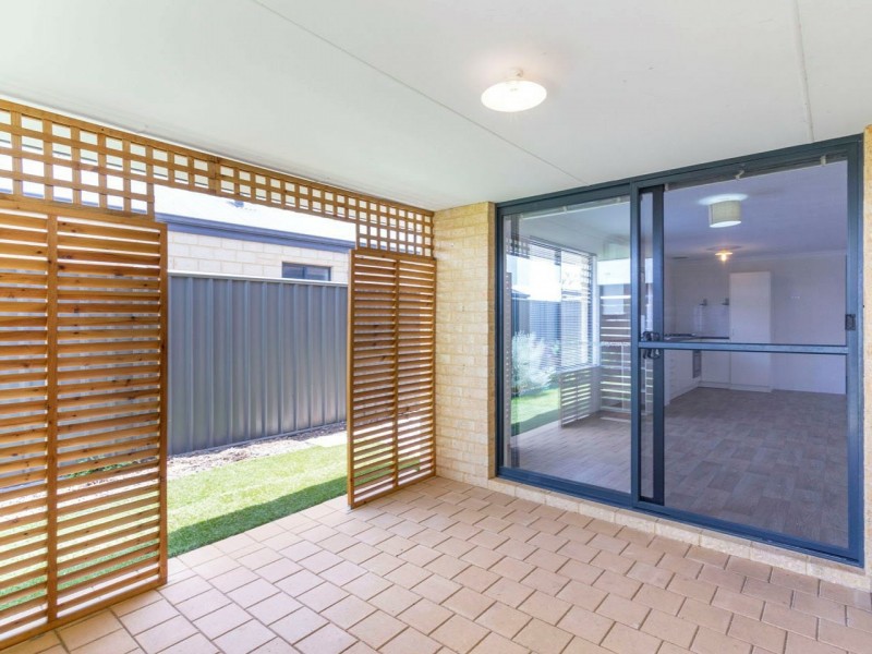 110 Joseph Banks Boulevard, Banksia Grove WA 6031