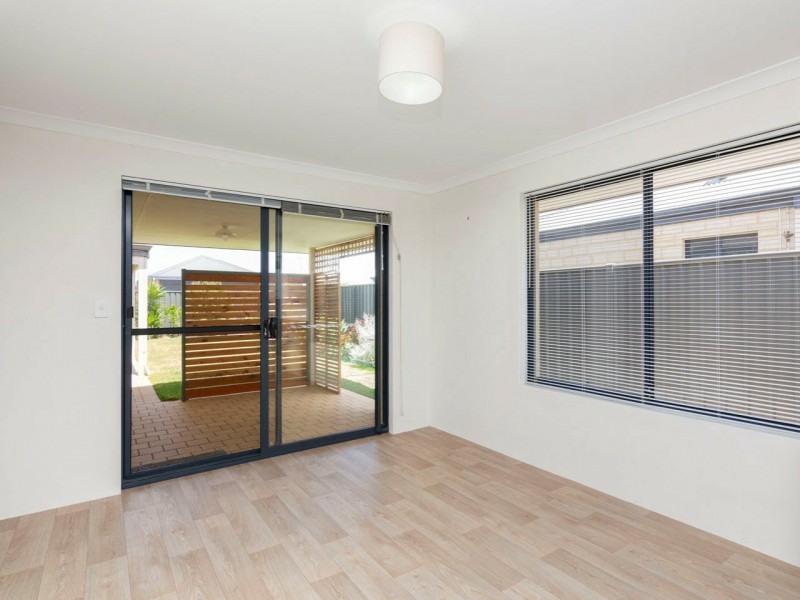 110 Joseph Banks Boulevard, Banksia Grove WA 6031