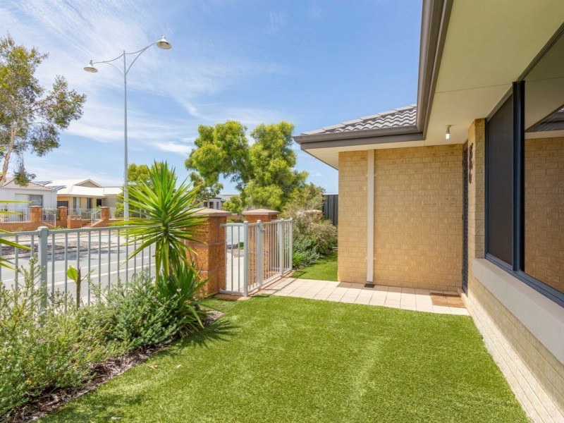 110 Joseph Banks Boulevard, Banksia Grove WA 6031