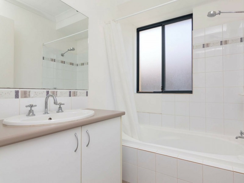 110 Joseph Banks Boulevard, Banksia Grove WA 6031