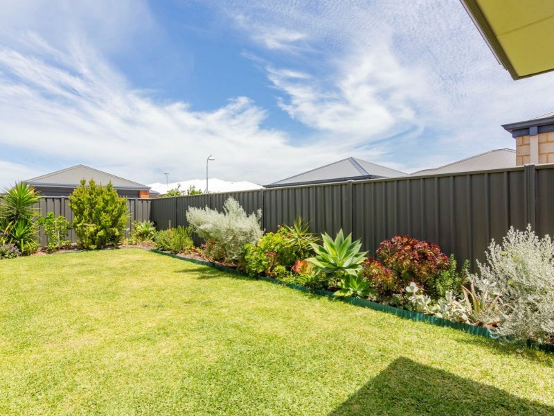 110 Joseph Banks Boulevard, Banksia Grove WA 6031