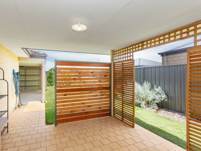 110 Joseph Banks Boulevard, Banksia Grove WA 6031