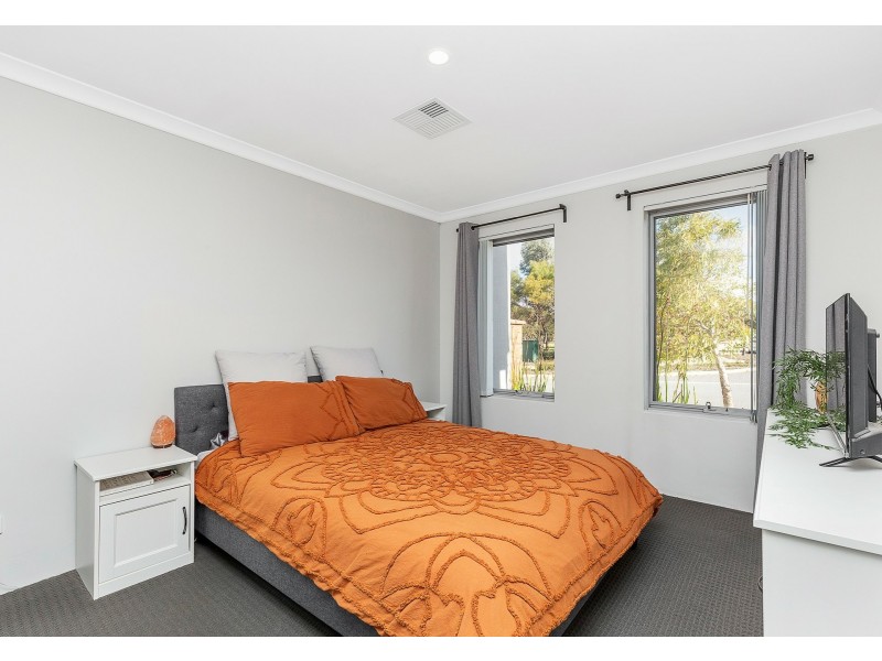 31 Dragonfly Road, Banksia Grove WA 6031