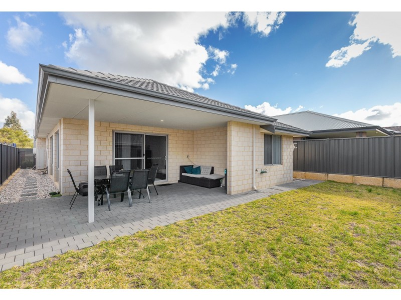 31 Dragonfly Road, Banksia Grove WA 6031