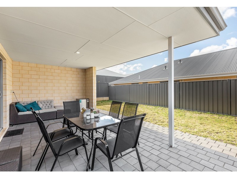 31 Dragonfly Road, Banksia Grove WA 6031