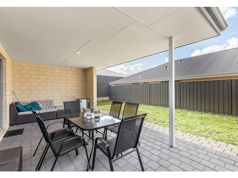 31 Dragonfly Road, Banksia Grove WA 6031