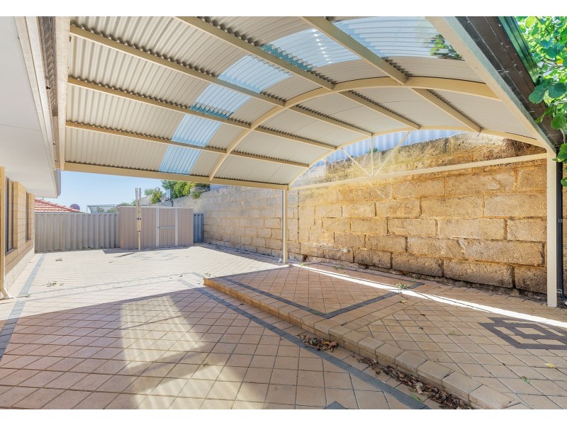 117 St Barnabas Blvd, Quinns Rocks WA 6030