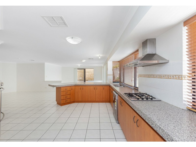 117 St Barnabas Blvd, Quinns Rocks WA 6030