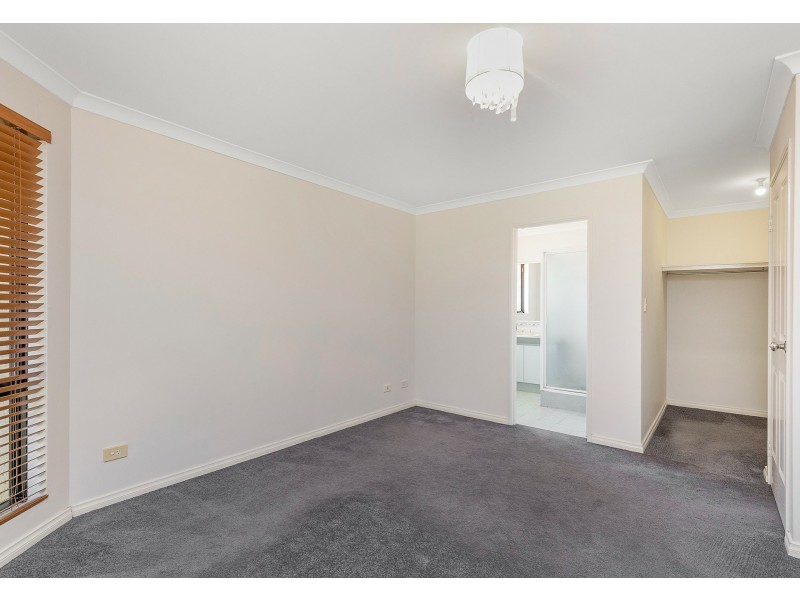 117 St Barnabas Blvd, Quinns Rocks WA 6030