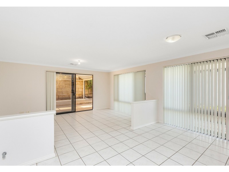 117 St Barnabas Blvd, Quinns Rocks WA 6030