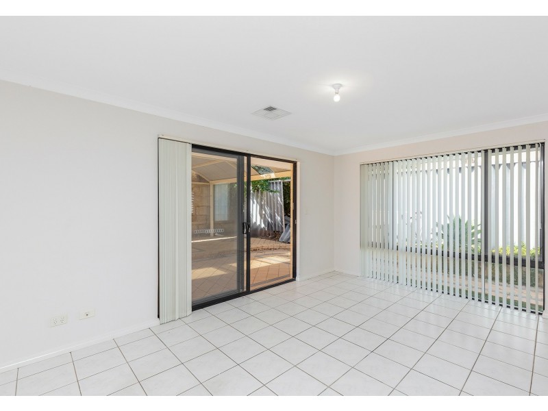 117 St Barnabas Blvd, Quinns Rocks WA 6030