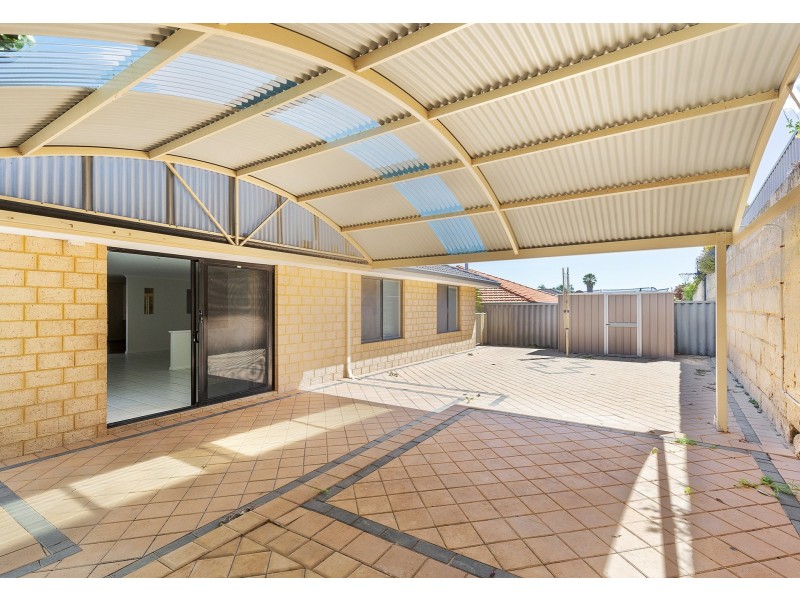 117 St Barnabas Blvd, Quinns Rocks WA 6030